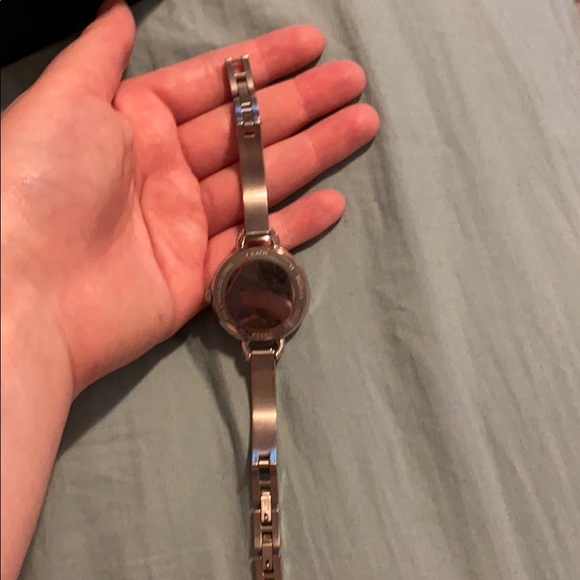 Women’s silver fossil watch - Picture 4 of 4